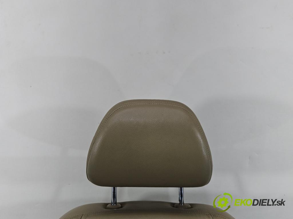 Honda CR-V III 2006-2011 2.2 i-CTDi 140 hp manual 103 kW 2204 cm3 5- sedačke: komplet