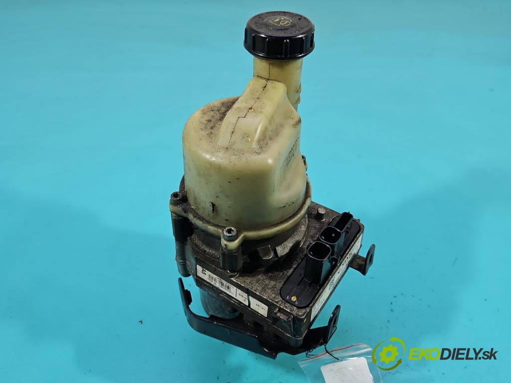 Dacia Sandero II 2012-2020 0.9 Tce 90 HP manual 66 kW 898 cm3 5- čerpadlo posilovač A5102008N (Servočerpadlo)