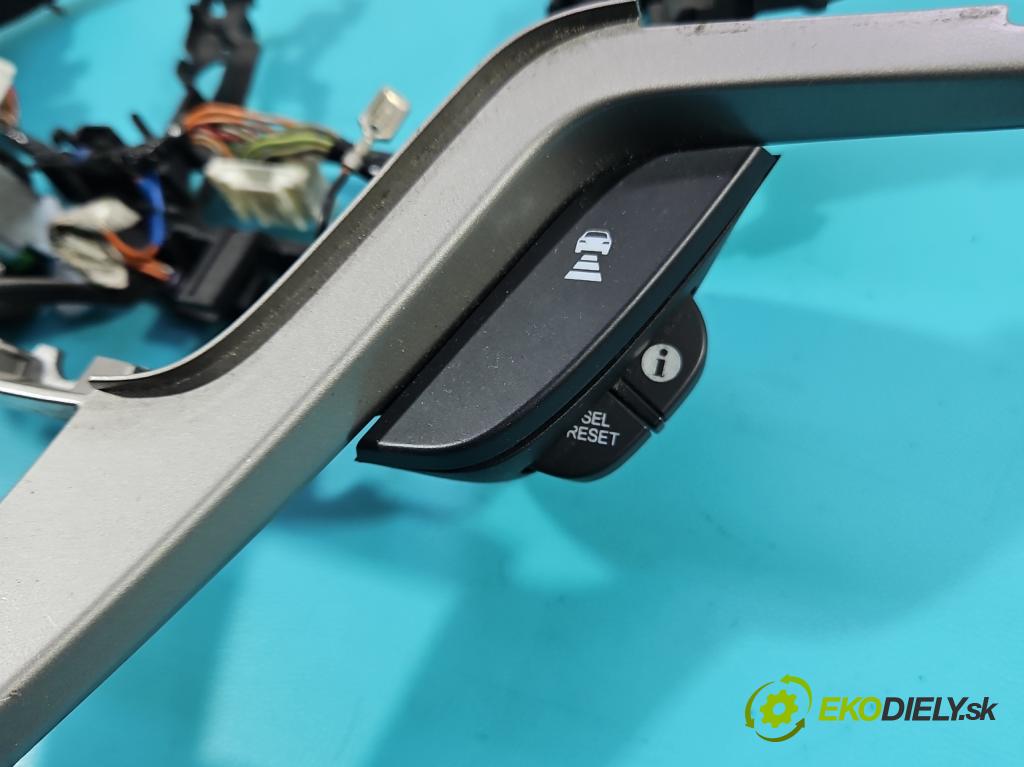 Honda CR-V III 2006-2011 2.2 i-CTDi 140 HP manual 103 kW 2204 cm3 5- prepínač multifunkční: řízení:  (Prepínacie páčky pod volantom)