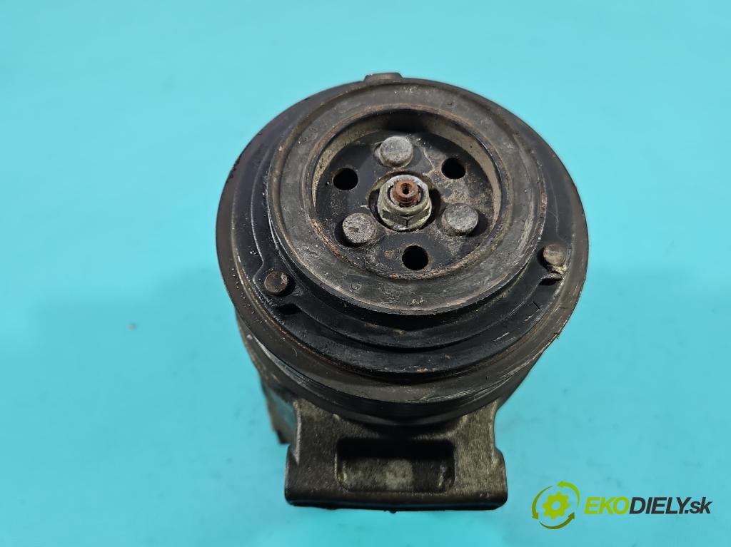 Mercedes C W205 2014–2021 2.0 16V 184hp automatic 135 kW 1991 cm3 4- Kompresor: klimatizácie A0008304400 (Kompresor klimatizácie)