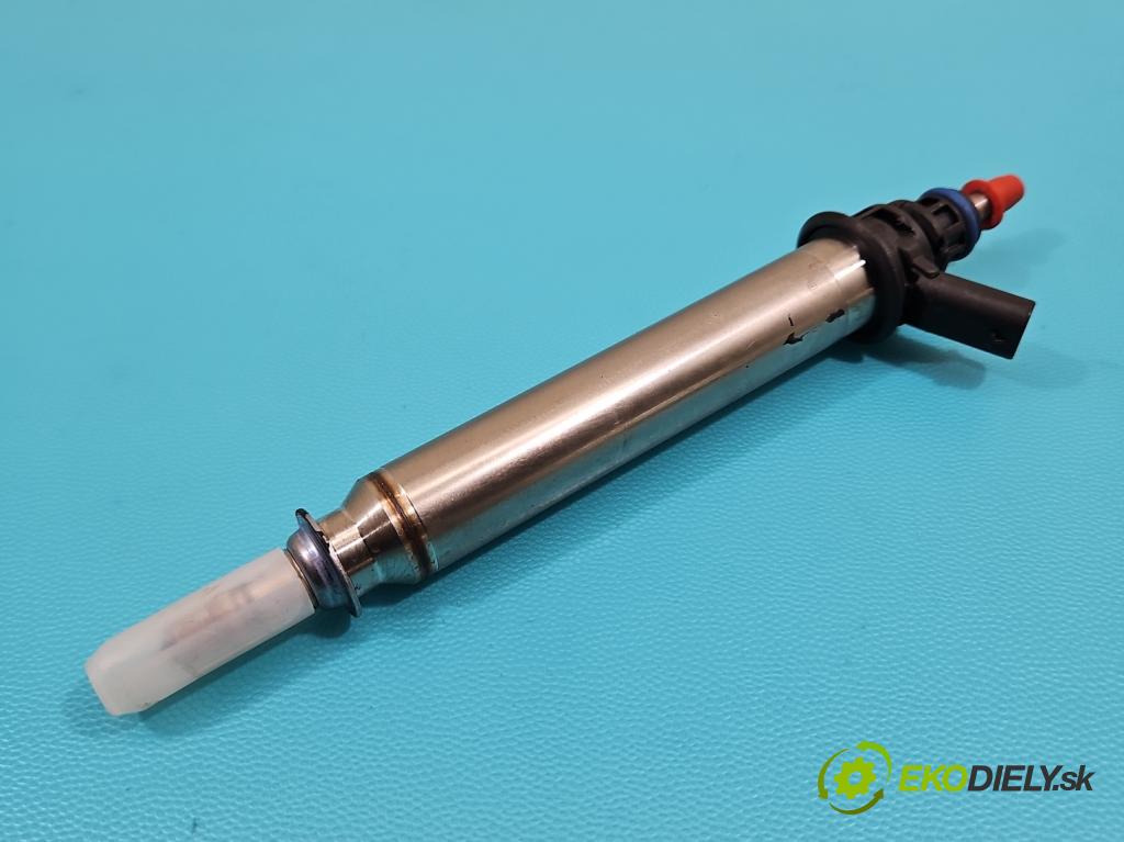 Mercedes C W205 2014–2021 2.0 16V 184hp automatic 135 kW 1991 cm3 4- vstrek 0261500065 (Vstrekovač paliva)