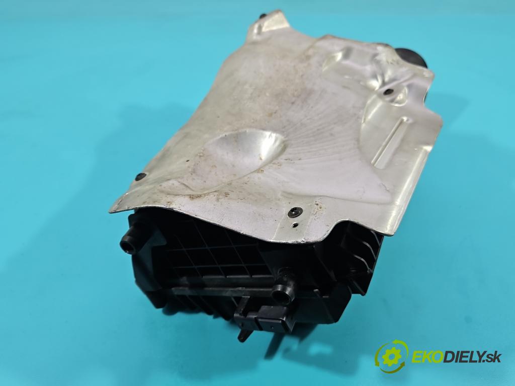 Mercedes C W205 2014–2021 2.0 16V 184hp automatic 135 kW 1991 cm3 4- obal filtra vzduchu A2740901701 (Obal vzduchového filtra)
