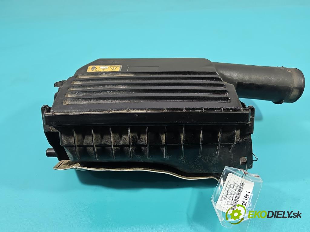 Mercedes C W205 2014–2021 2.0 16V 184hp automatic 135 kW 1991 cm3 4- obal filtra vzduchu A2740901701 (Obal vzduchového filtra)