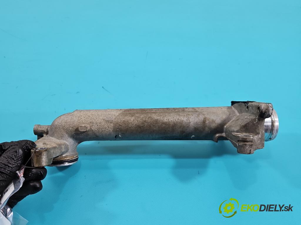 Mercedes C W205 2014–2021 2.0 16V 184 hp automatic 135 kW 1991 cm3 4- Trubka: A2742000053