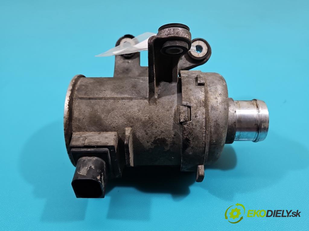 Mercedes C W205 2014–2021 2.0 16V 184 hp automatic 135 kW 1991 cm3 4- čerpadlo vody A2742000107 (Vodní pumpa)