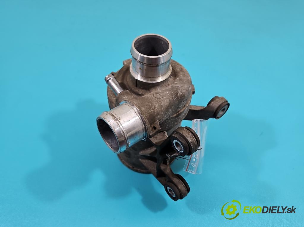 Mercedes C W205 2014–2021 2.0 16V 184 hp automatic 135 kW 1991 cm3 4- čerpadlo vody A2742000107 (Vodní pumpa)
