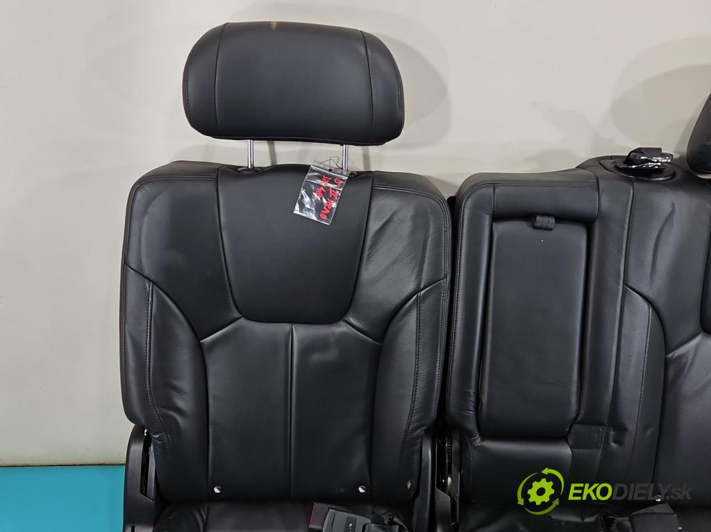 Ssangyong Rexton I 2001-2017 2.0 (671960) 155 hp automatic 114 kW 1998 cm3 5- sedačke: komplet