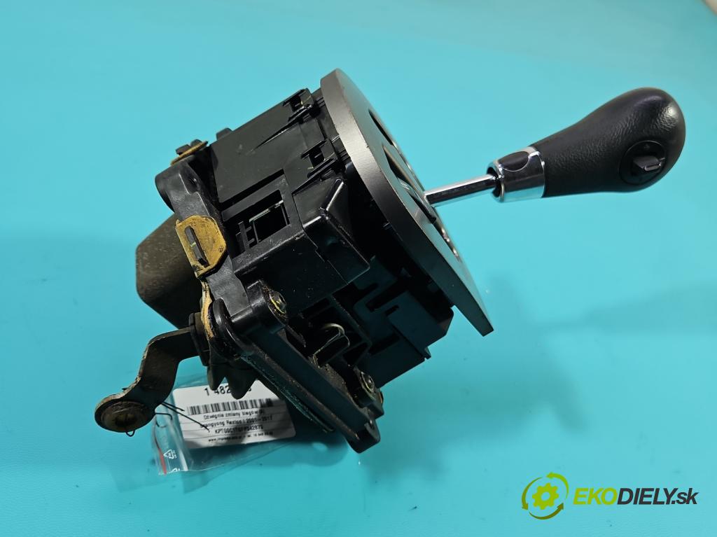 Ssangyong Rexton I 2001-2017 2.0 (671960) 155 HP automatic 114 kW 1998 cm3 5- Páka: Změny: stupeň,rýchlosť 36700-08D50 (Rýchlostná páka (kulisa))