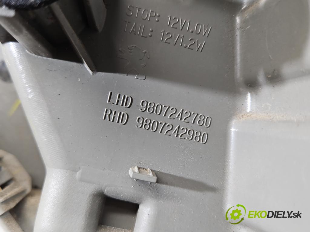 Peugeot 508 I 2010-2018 2.0 hdi 150 hp manual 110 kW 1997 cm3 4- světlo zadní levé 9807242780A (Klika dveří ostatní)