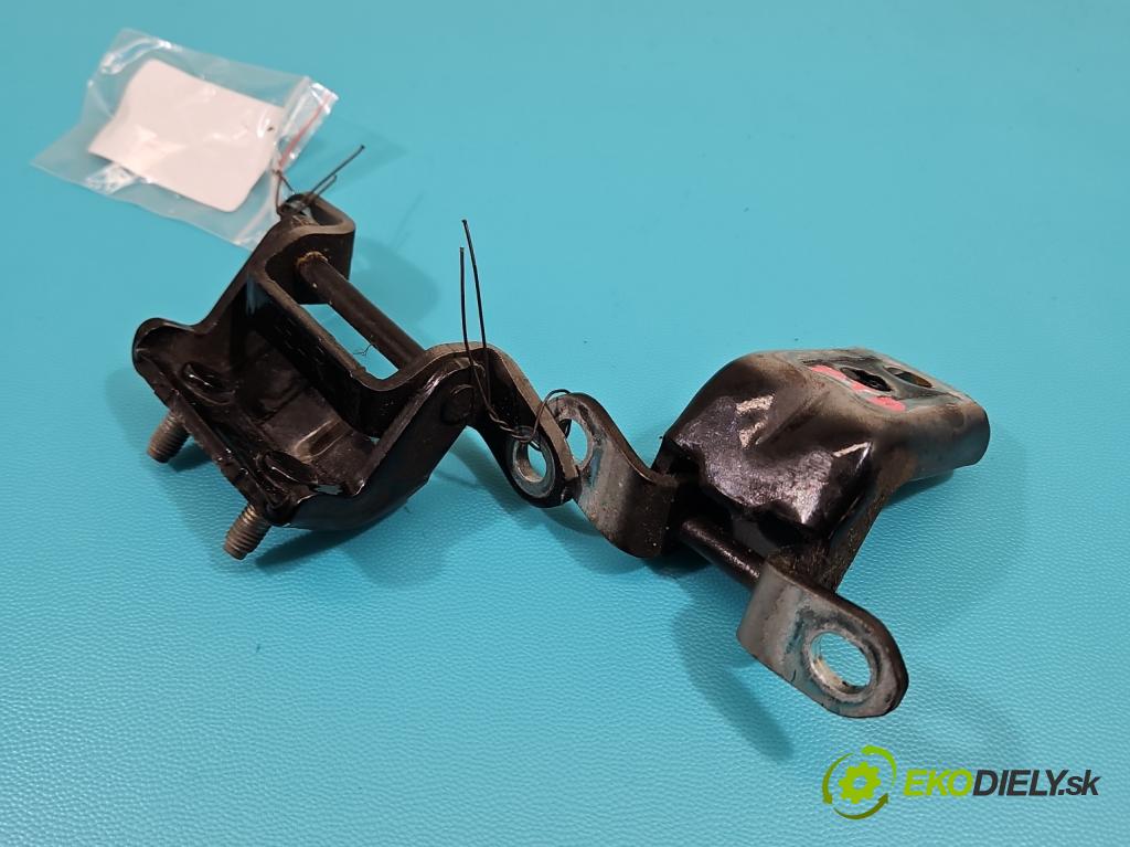 Nissan Qashqai II J11 2013-2021 1.2 T 116 HP manual 85 kW 1197 cm3 5- Závěs: dvere zadné pravý 