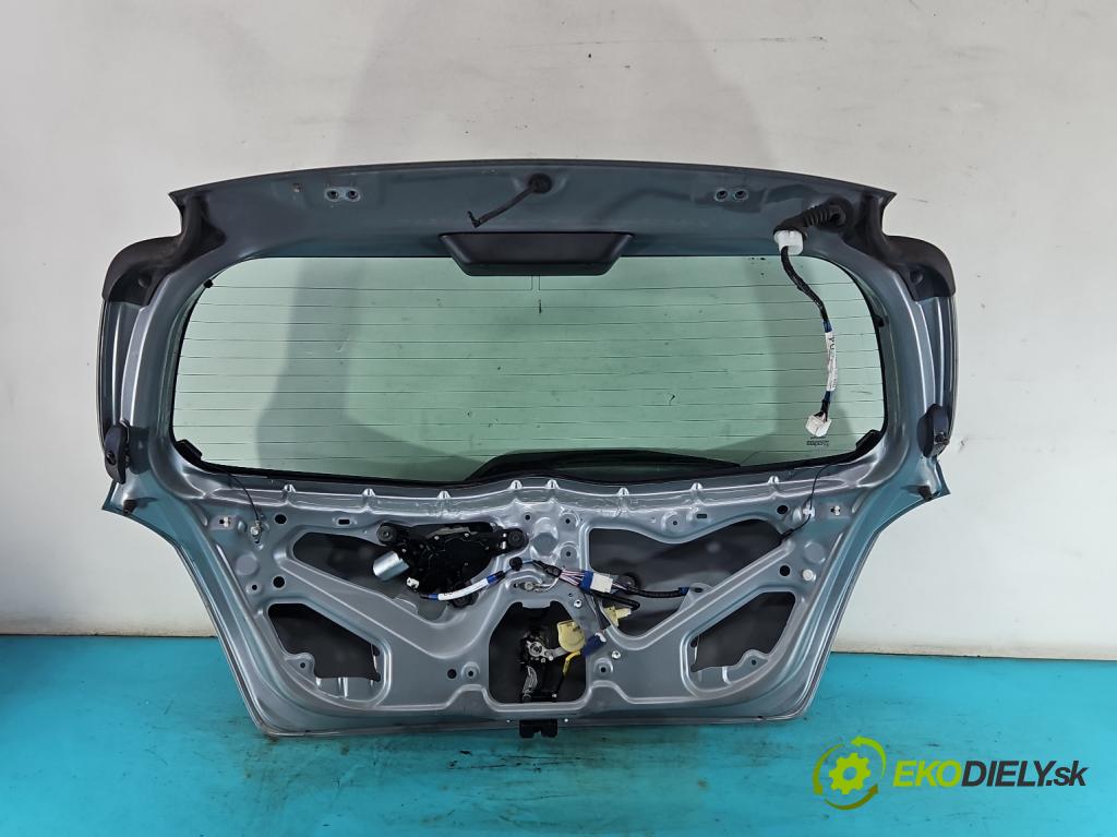 Toyota Yaris II 2005-2011 1.3 vvti 87 hp manual 64 kW 1298 cm3 5- zadní kufrové dveře  (Zadní kapota (kufr))