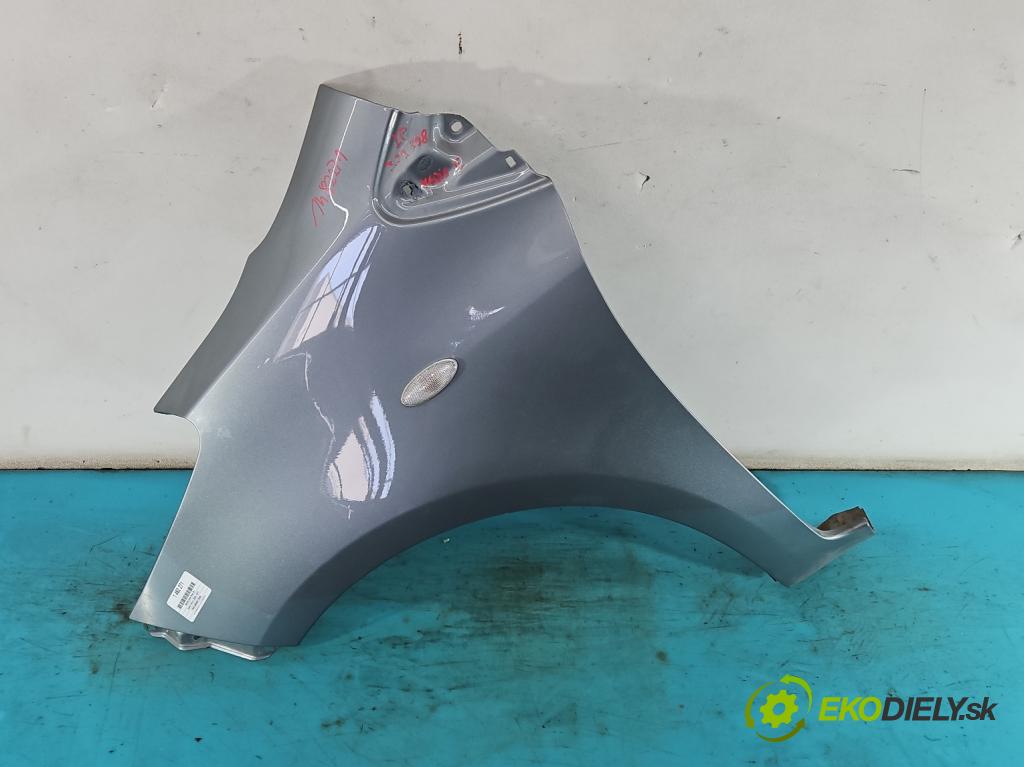 Toyota Yaris II 2005-2011 1.3 vvti 87 hp manual 64 kW 1298 cm3 5- blatnik přední levý  (Levý přední blatník)