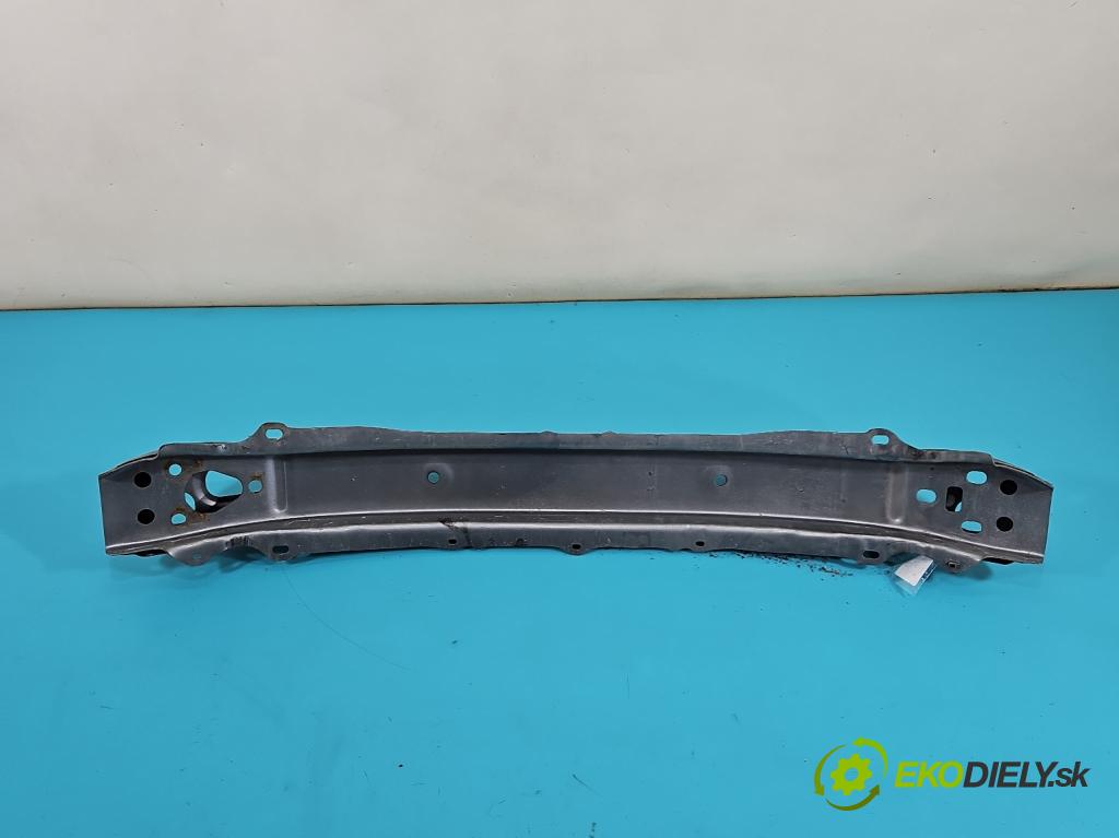 Toyota Yaris II 2005-2011 1.3 vvti 87 hp manual 64 kW 1298 cm3 5- výztuha nárazníku přední
