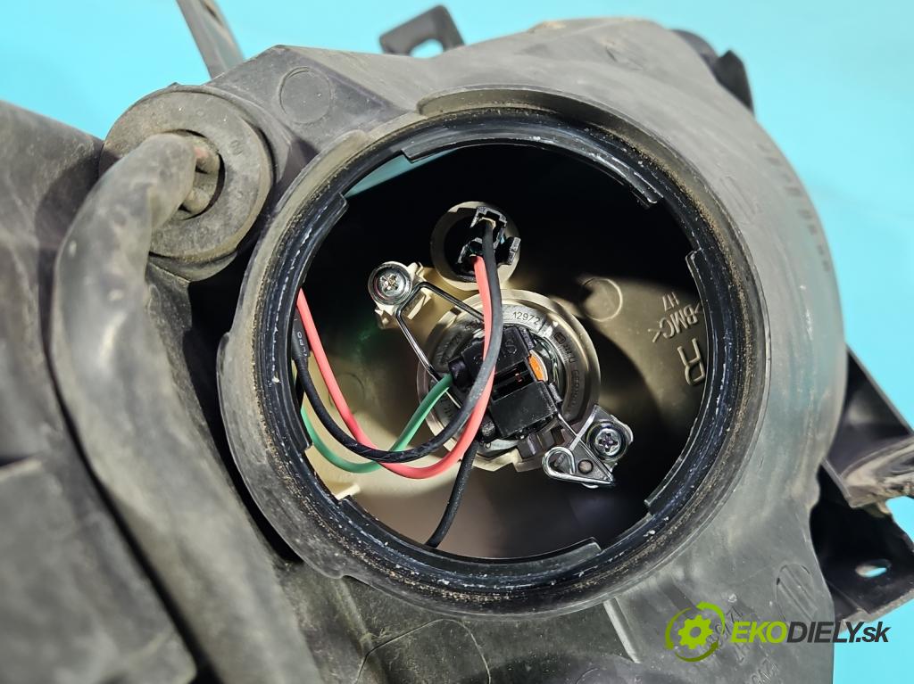 Renault Koleos I 2008-2016 2.0 dci 150 HP manual 110 kW 1995 cm3 5- Reflektor: pravý  (Svetlo predné pravé)