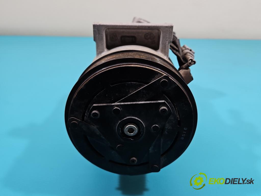 Renault Captur I 2013-2019 0.9 Tce 90 HP manual 66 kW 898 cm3 5- Kompresor: klimatizácie 926000734R (Kompresor klimatizácie)