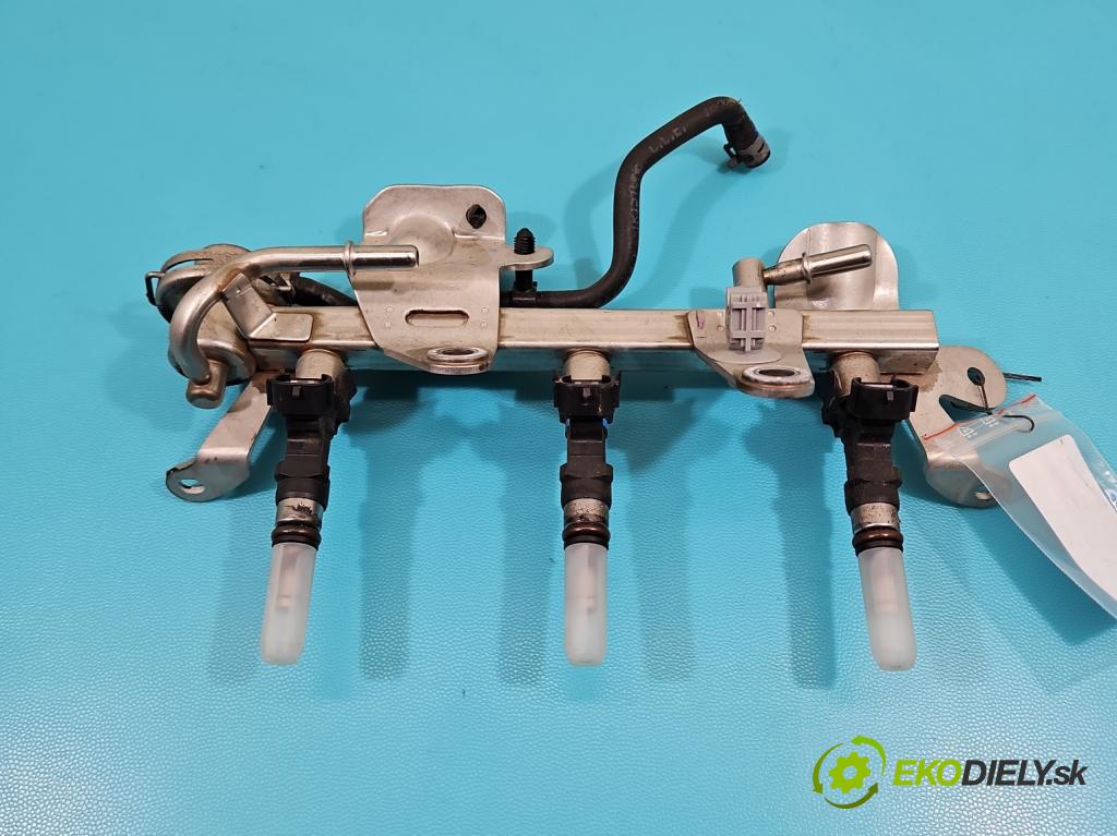 Renault Captur I 2013-2019 0.9 Tce 90 HP manual 66 kW 898 cm3 5- vstrek 175201470R (Vstrekovač paliva)