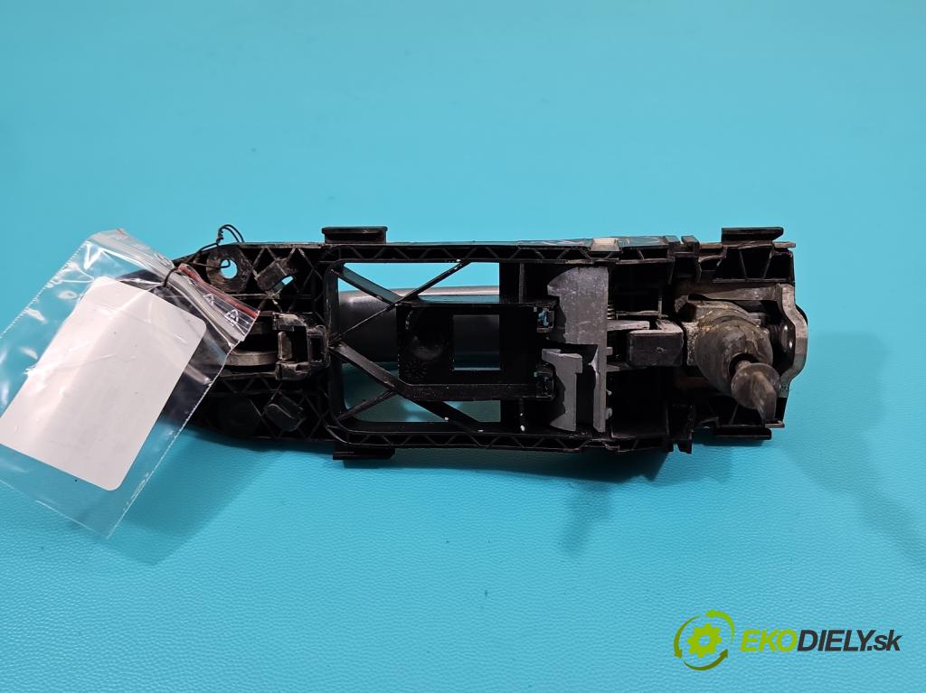 Vw Tiguan I 2007-2016 2.0 tdi 140 HP automatic 103 kW 1968 cm3 5- rukoväť predné ľavé mimo: 5N0837885C (Kľučka dverí vonkajšia predná ľavá)