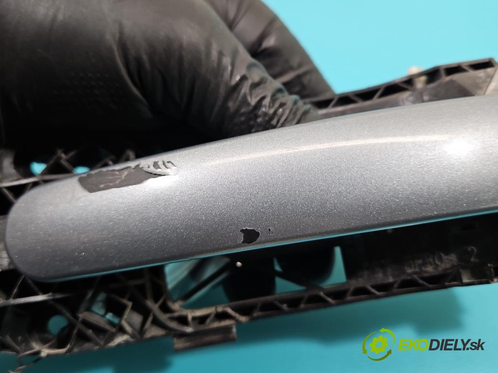 Vw Tiguan I 2007-2016 2.0 tdi 140 HP automatic 103 kW 1968 cm3 5- rukoväť predné ľavé mimo: 5N0837885C (Kľučka dverí vonkajšia predná ľavá)