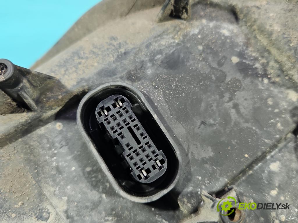 Vw Tiguan I 2007-2016 2.0 tdi 140 HP automatic 103 kW 1968 cm3 5- Reflektor: pravý 5N1941040R (Svetlo predné pravé)