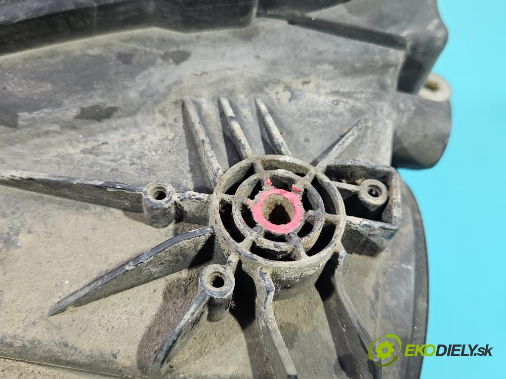 Vw Tiguan I 2007-2016 2.0 tdi 140 HP automatic 103 kW 1968 cm3 5- Reflektor: pravý 5N1941040R (Svetlo predné pravé)