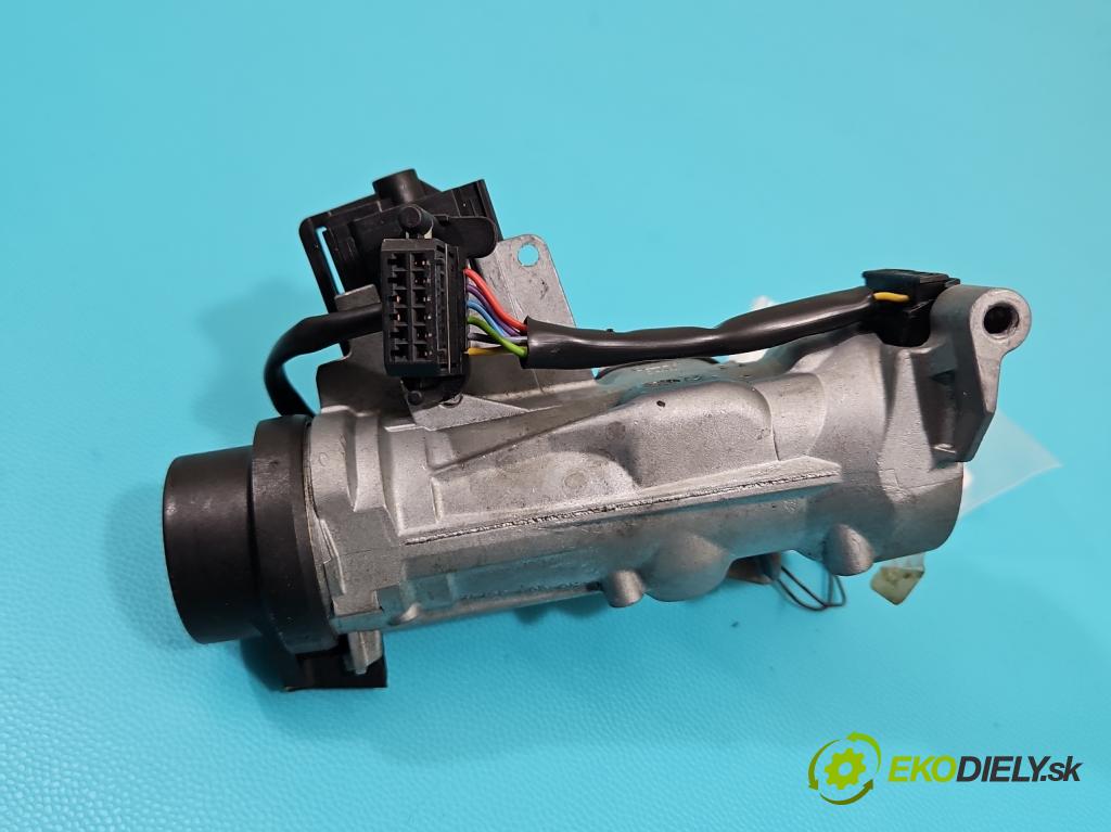 Vw Tiguan I 2007-2016 2.0 tdi 140 HP automatic 103 kW 1968 cm3 5- Spínačka 1K0905851B (Spínacia skrinka)