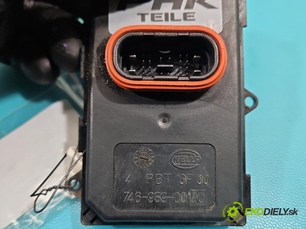 Vw Tiguan I 2007-2016 2.0 tdi 140 HP automatic 103 kW 1968 cm3 5- střídač: xenon 7L6941329B (Riadiaca jednotka xenónu)