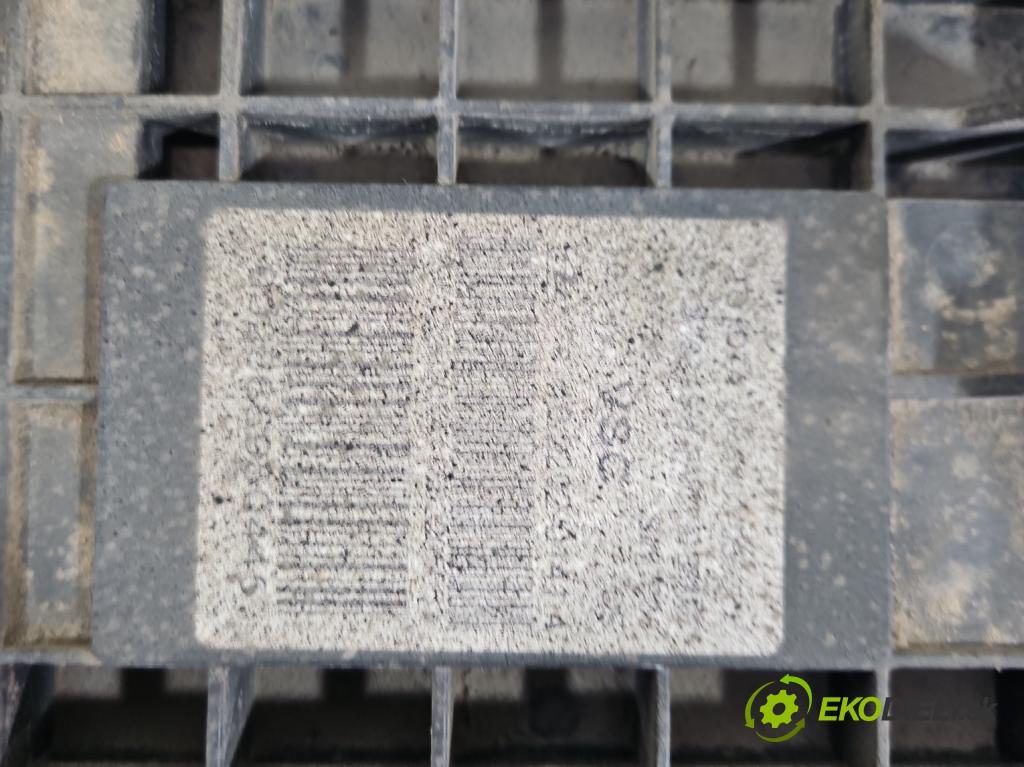 Toyota Avensis III T27 2009-2018 1.8 vvti 147 HP manual 108 kW 1798 cm3 5- Brzda manuál: elektrický:  (Ručná brzda)