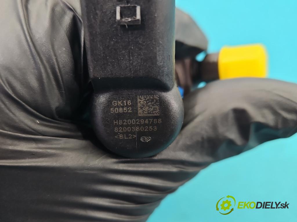 Renault Scenic II 2003-2009 1.5 dci 106 HP manual 78 kW 1461 cm3 5- vstrek 8200380253 (Vstrekovač paliva)