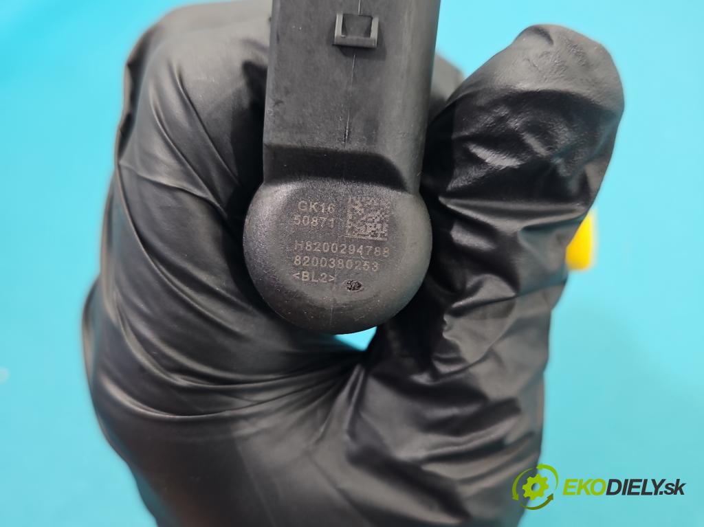 Renault Scenic II 2003-2009 1.5 dci 106 HP manual 78 kW 1461 cm3 5- vstrek 8200380253 (Vstrekovač paliva)