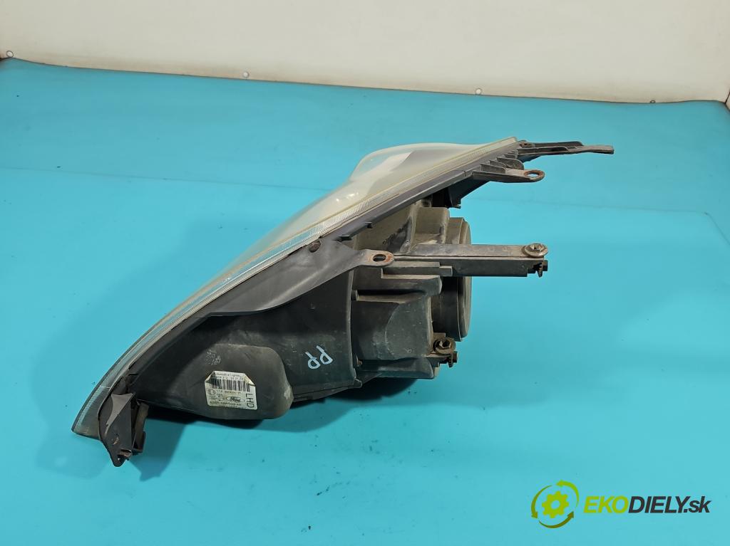 Ford Fiesta Mk6 2002-2008 1.3 60 HP manual 44 kW 1299 cm3 3- Reflektor: pravý 6S61-13W029-AE (Svetlo predné pravé)