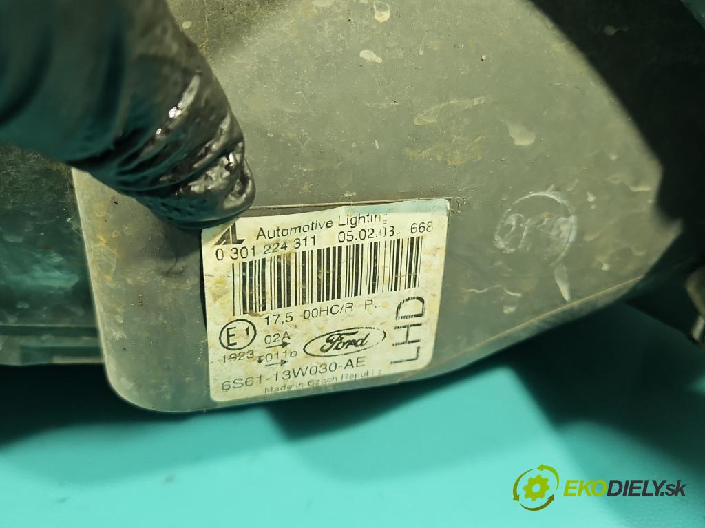 Ford Fiesta Mk6 2002-2008 1.3 60 HP manual 44 kW 1299 cm3 3- Reflektor: ľavý 0301224311 (Kľučka dverí ostatné)