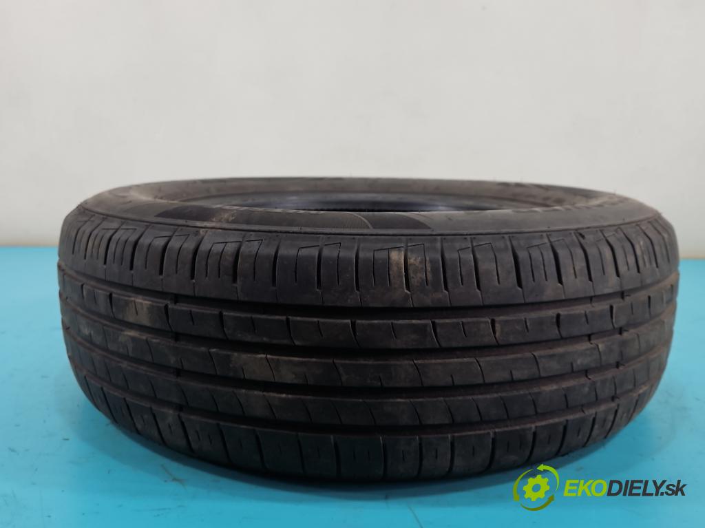 Toyota Rav4 III 2005-2012 2.2 D4D 136hp manual 100 kW 2231 cm3 5- pneumatiky: letní 1Ks