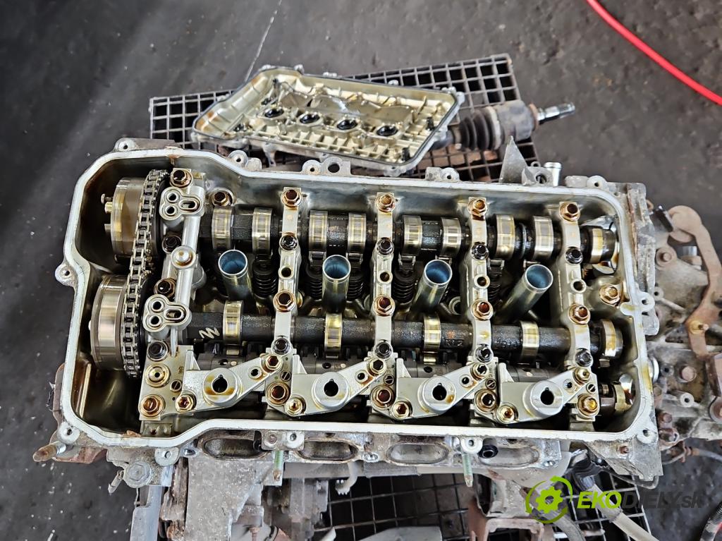 Toyota Avensis III T27 2009-2018 1.8 vvti 147 HP manual 108 kW 1798 cm3 5- motor benzín: 2ZR