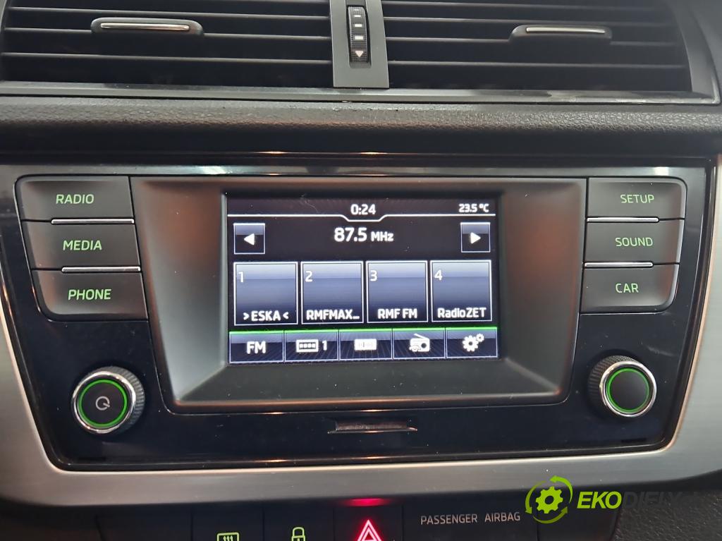 Skoda Fabia III 2014- 2021 1.4 tdi 105 HP manual 77 kW 1422 cm3 5- Radio originál 6V0035871B