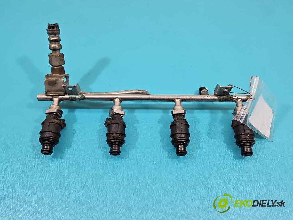 Opel Zafira A 1999-2005 1.8 16V 125 HP manual 92 kW 1796 cm3 5- vstrek 90536149 (Vstrekovač paliva)