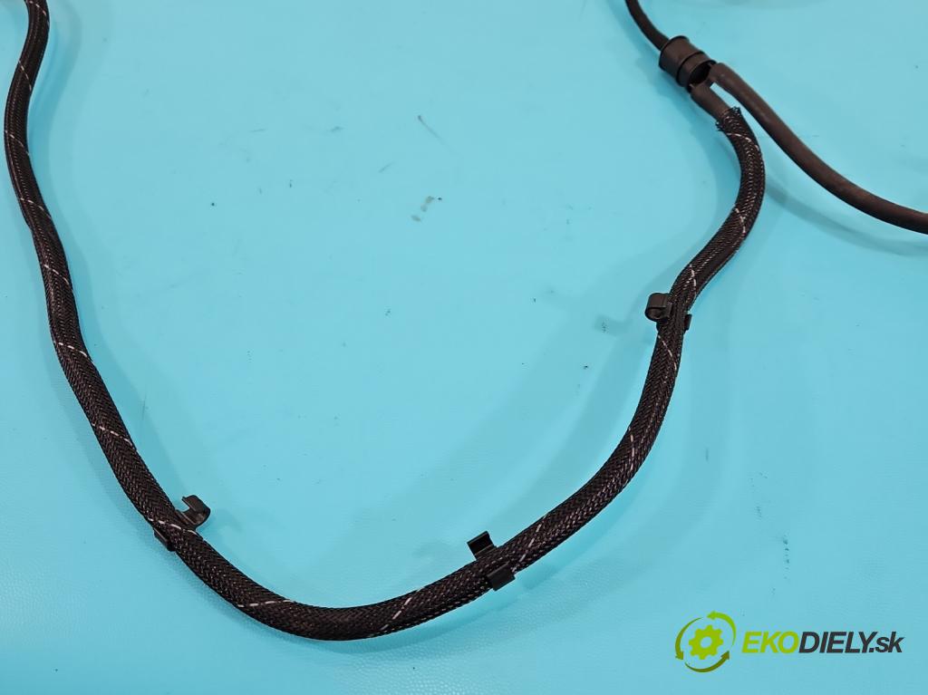 Audi A4 B8 2007-2015 3.0 tdi 239KM automatic 176 kW 2967 cm3 5- rúrka palivovy