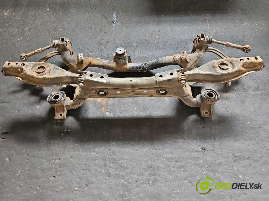 Ssangyong Rexton I 2001-2017 2.0 (671960) 155 hp automatic 114 kW 1998 cm3 5- zadní výztuha  (Zadní výztuha)