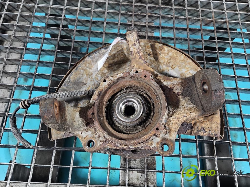 Ssangyong Rexton I 2001-2017 2.0 (671960) 155 hp automatic 114 kW 1998 cm3 5- náboj pravé  (Náboj kola)