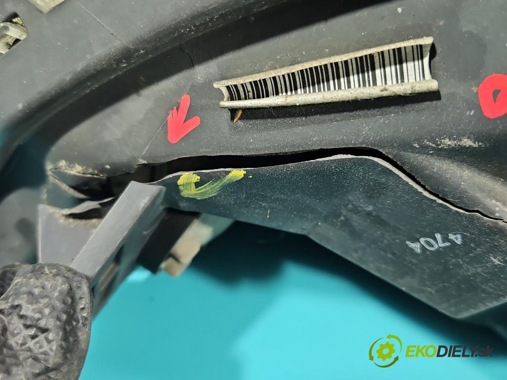 Ssangyong Rexton I 2001-2017 2.0 (671960) 155 HP automatic 114 kW 1998 cm3 5- Reflektor: pravý  (Svetlo predné pravé)