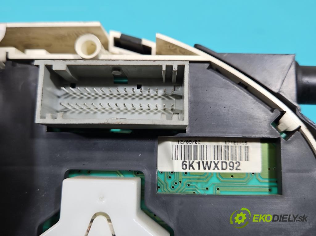 Renault Laguna II 2001-2007 2.0 16V 135 HP manual 99 kW 1998 cm3 5- prístrojovka/ budíky 8200218884 (Prístrojová doska)