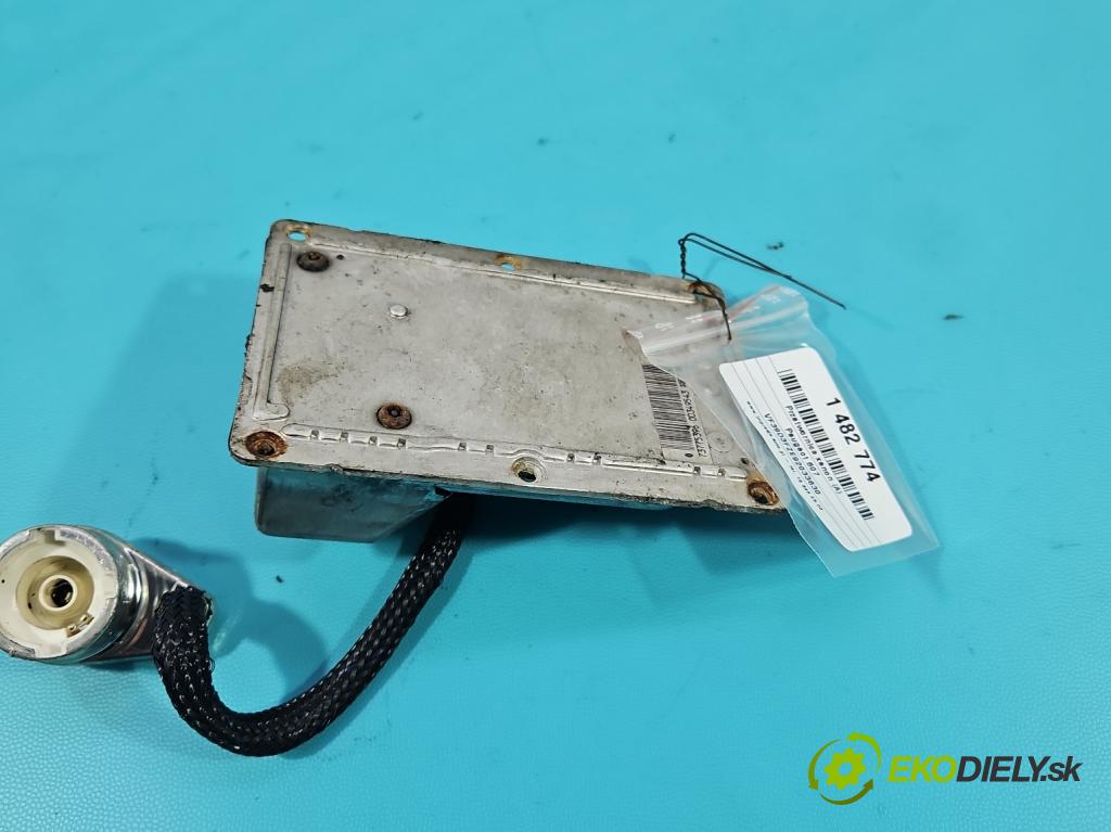 Peugeot 607 2.2 16V 158 HP automatic 116 kW 2230 cm3 4- střídač: xenon 89001411 (Riadiaca jednotka xenónu)