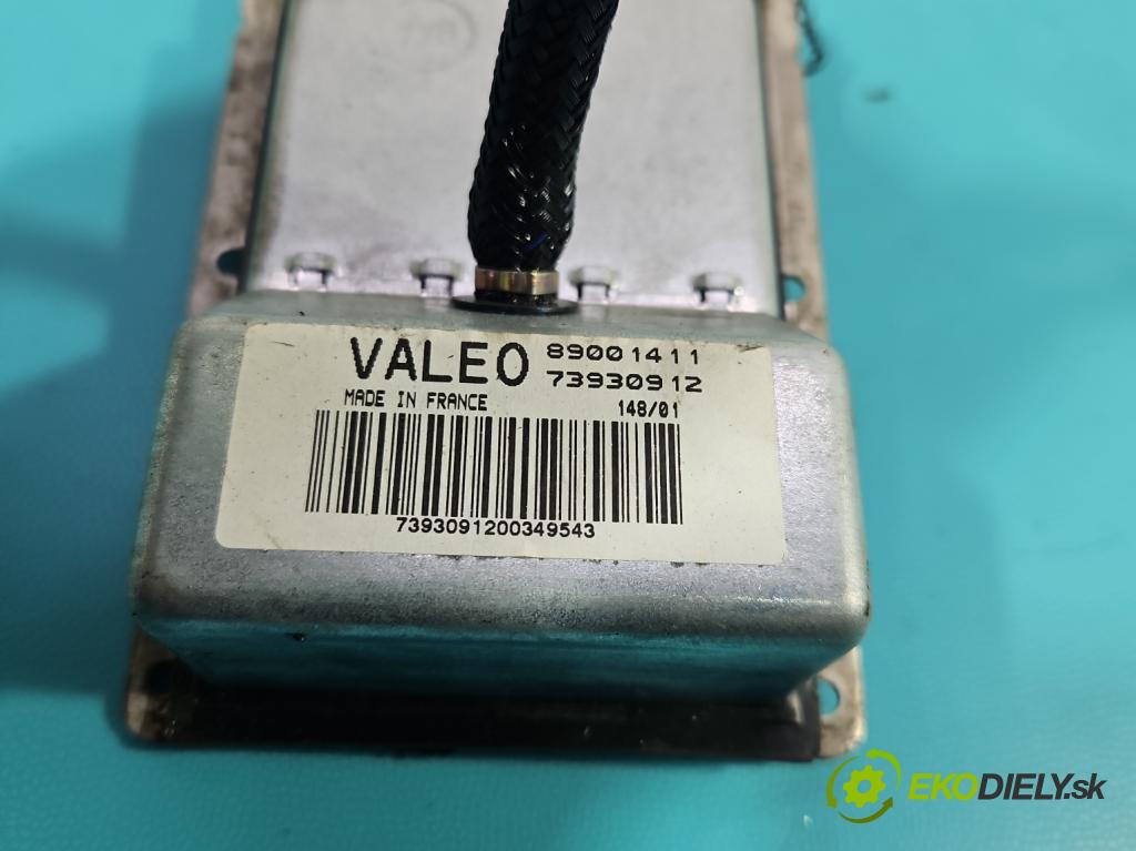 Peugeot 607 2.2 16V 158 HP automatic 116 kW 2230 cm3 4- střídač: xenon 89001411 (Riadiaca jednotka xenónu)