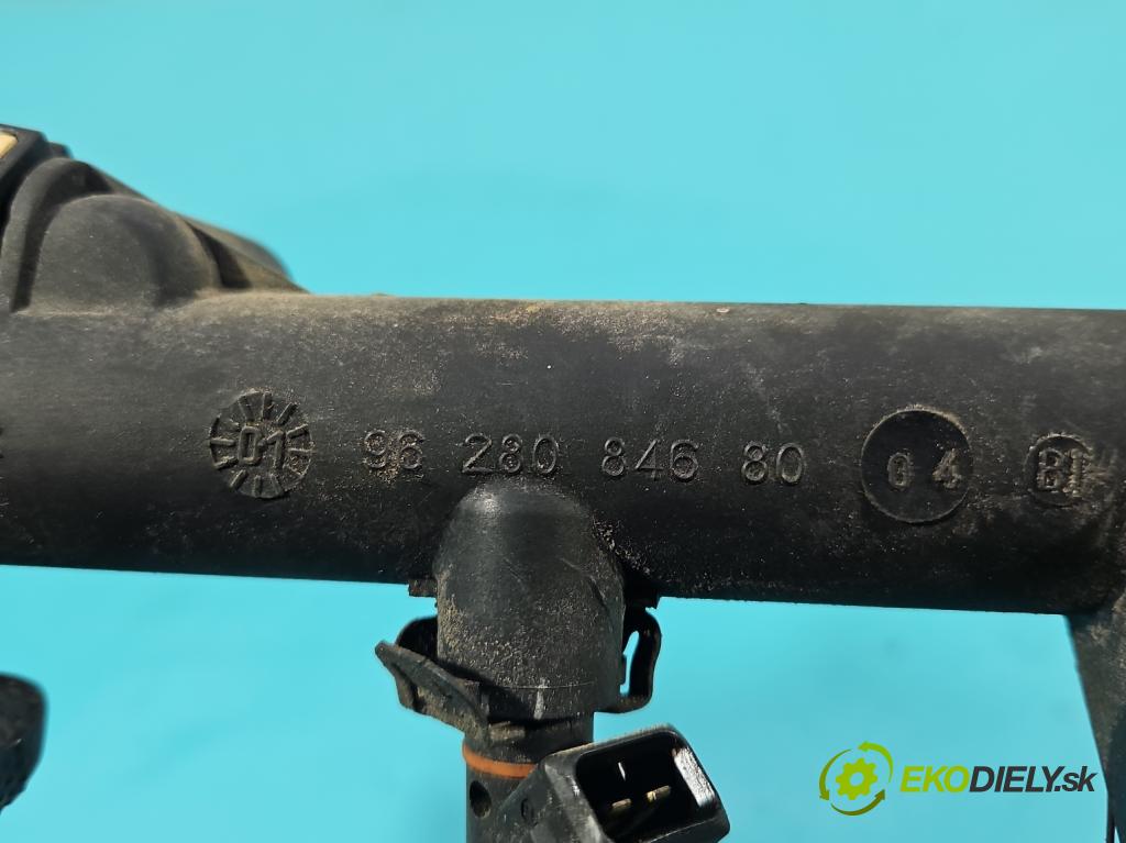 Peugeot 607 2.2 16V 158 HP automatic 116 kW 2230 cm3 4- vstrek 01F004A (Vstrekovač paliva)