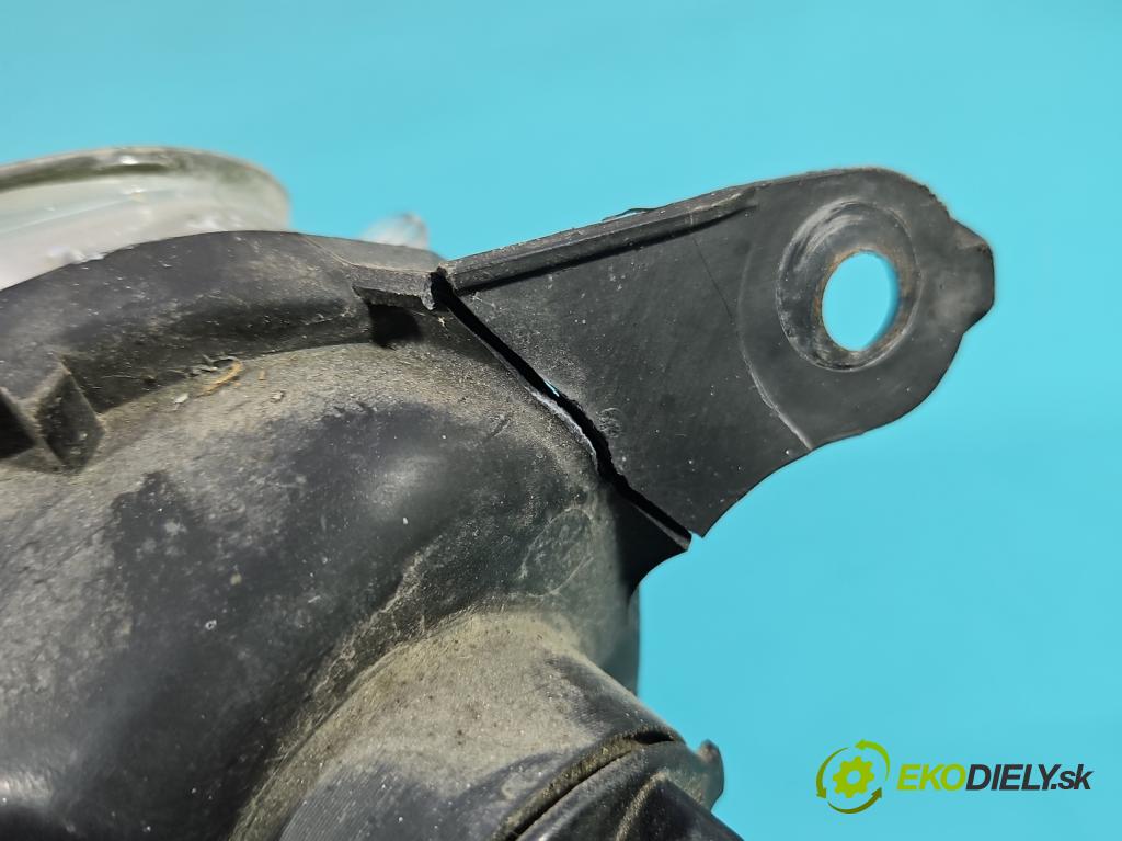 Peugeot 607 2.2 16V 158 HP automatic 116 kW 2230 cm3 4- Reflektor: pravý 9654670880 (Svetlo predné pravé)