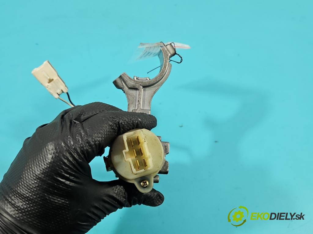 Hyundai Matrix 1.5 crdi 82 HP manual 60,3 kW 1493 cm3 5- Spínačka  (Spínacia skrinka)