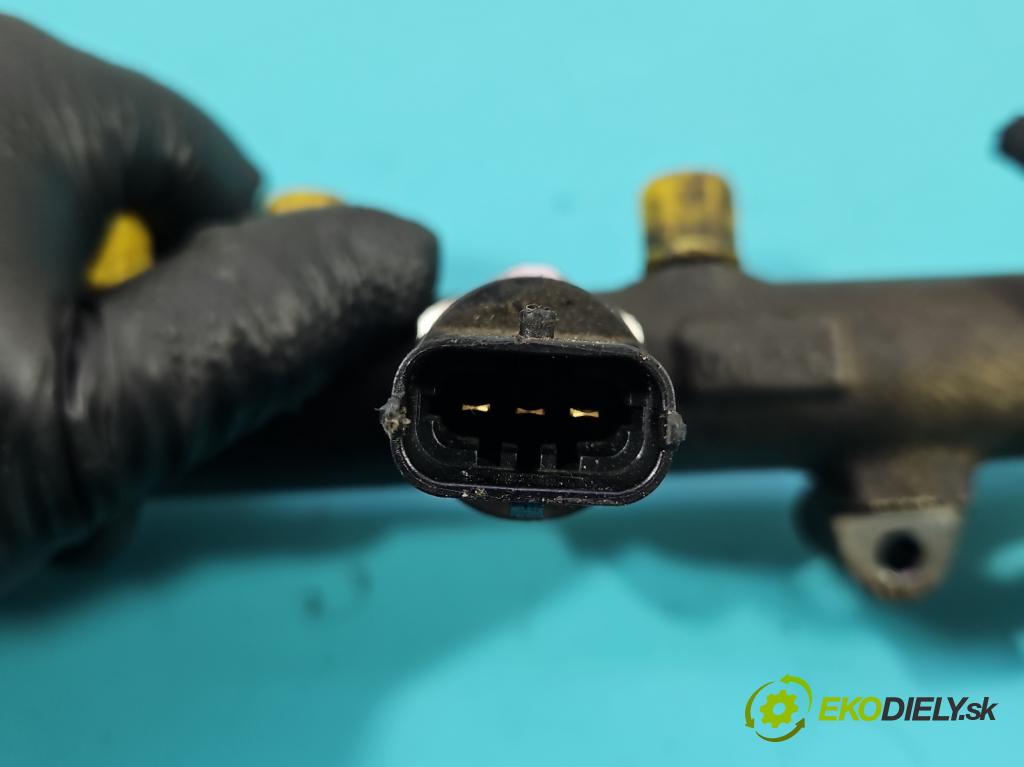 Hyundai Matrix 1.5 crdi 82 HP manual 60,3 kW 1493 cm3 5- lišta vstrekovacia 31400-27500 (Vstrekovacia lišta)