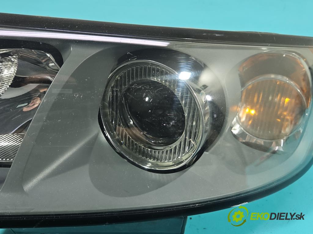 Volvo V50 2.4 140 hp automatic 103 kW 2435 cm3 5- světlo levý  (Klika dveří ostatní)