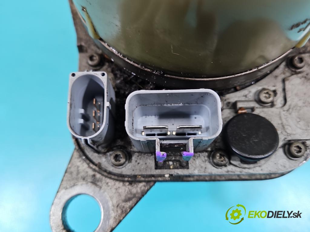 Volvo V50 2.4 140 HP automatic 103 kW 2435 cm3 5- čerpadlo posilovač 4N513K514DP (Servočerpadlo)