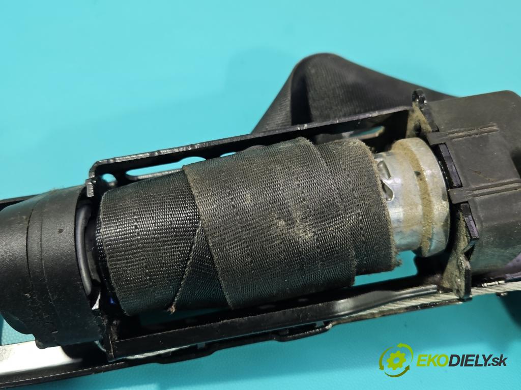 Volvo V50 2.4 140 HP automatic 103 kW 2435 cm3 5- pas bezpečnosť: predné ľavý