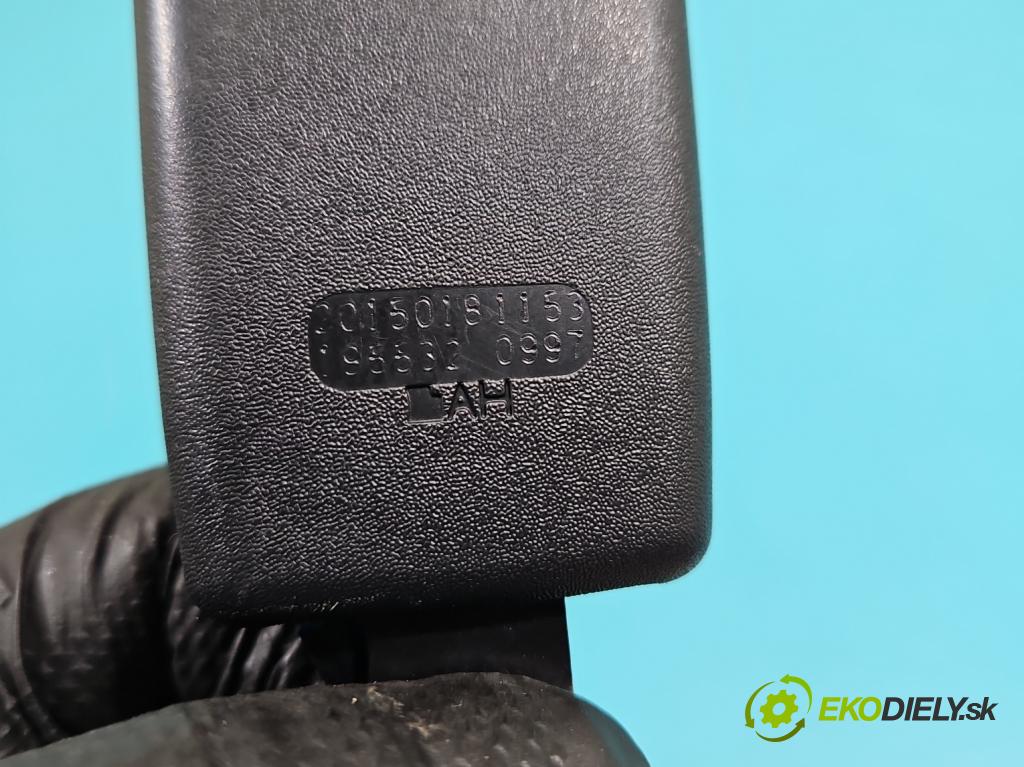 Nissan Qashqai II J11 2013-2021 1.2 T 116 HP manual 85 kW 1197 cm3 5- pas bezpečnosť: predné ľavý